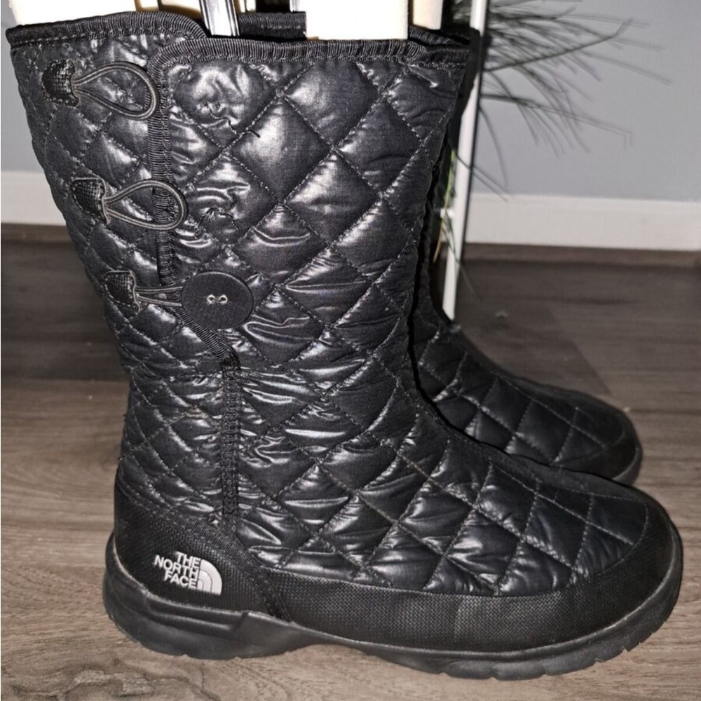 LIKE NEW ! The NORTH FACE winter boot